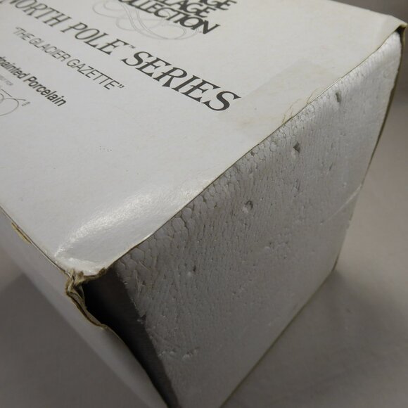 Dept 56 The Glacier Gazette North Pole Series Christmas Village House 1997 - Picture 10 of 11